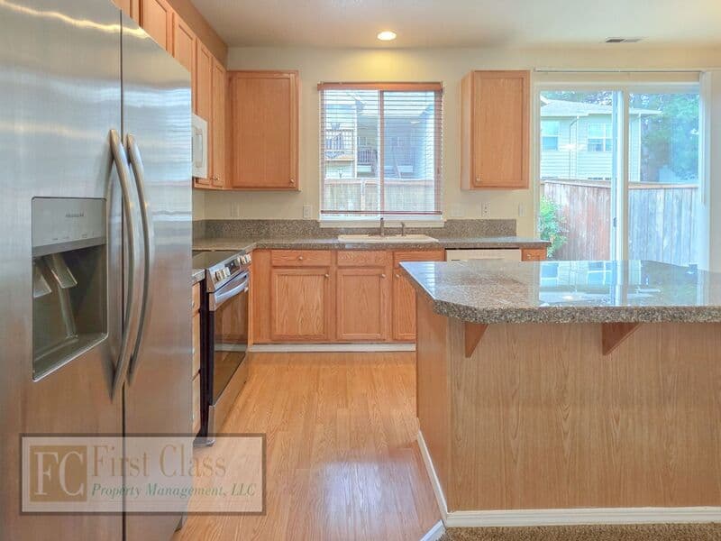 BEAVERTON Townhome: 773 SW 198TH PL