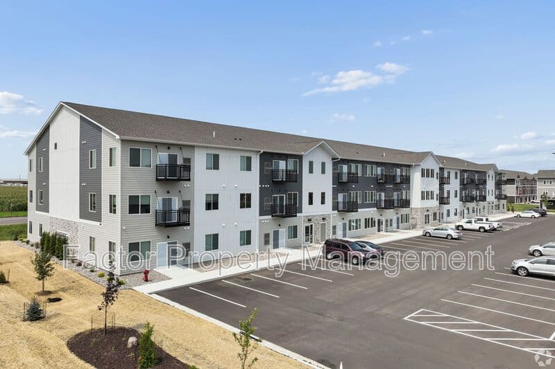 North Mankato Condo: 2090 Carlson Dr.