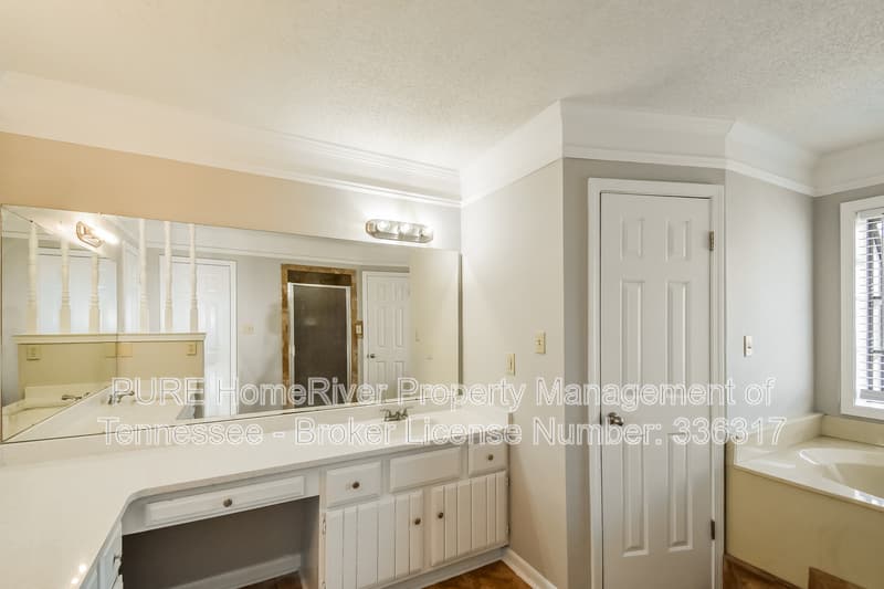 Memphis House: 2837 Gailwood Dr