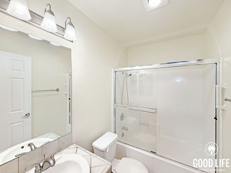 La Mesa Condo: 5425 Lake Murray Blvd