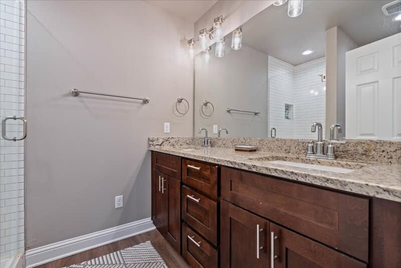 Lago Vista Condo: 5800 Club House Drive A