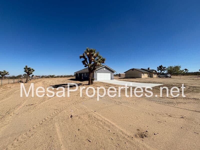 Phelan House: 13775 Schlitz Rd