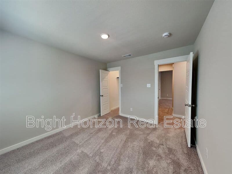 Fort Worth House: 226 Territory Trail