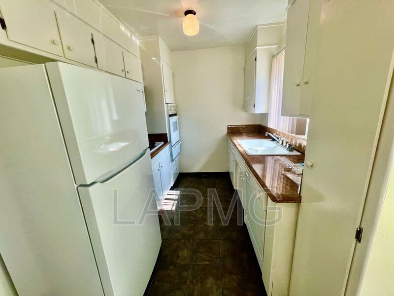 West Hollywood House: 8130 Norton Ave.