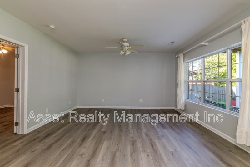 Knoxville House: 1217 Dreamview Lane