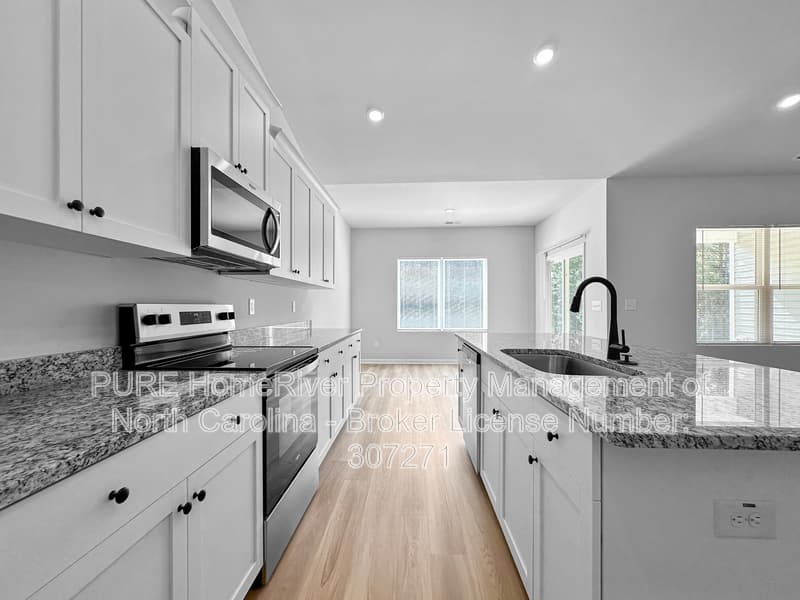 Angier House: 517 Chedworth Dr