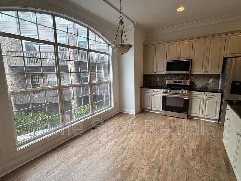 Atlanta House: 2664 Rivers Edge Dr. NE