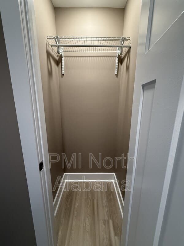 Brownsboro Condo: 401 Morring Rd