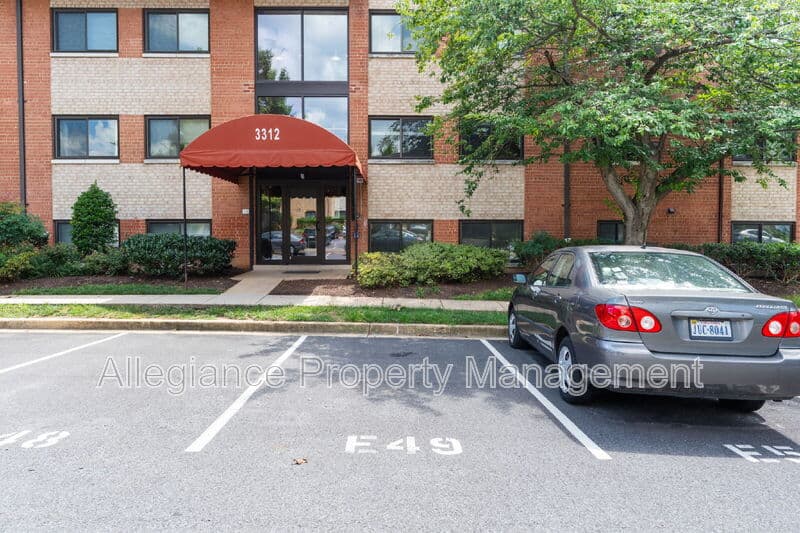 Alexandria House: 3312 S 28th St