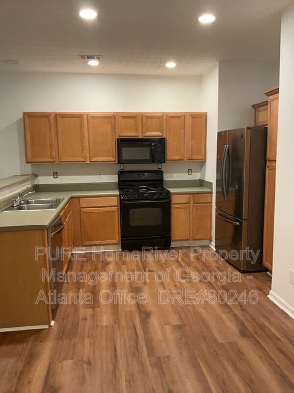 Avondale Estates Townhome: 768 Brookside Parc Ln