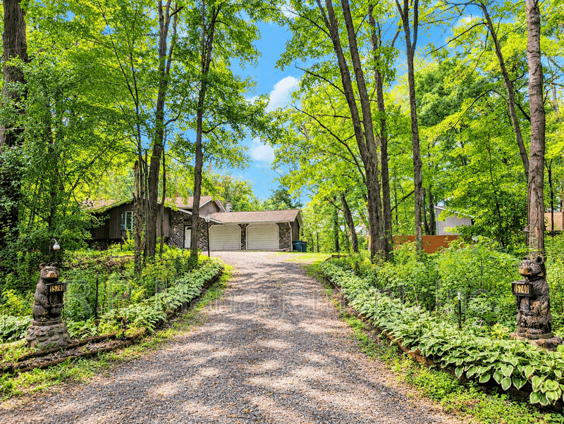 Scandia House: 15740 Pilar Rd N