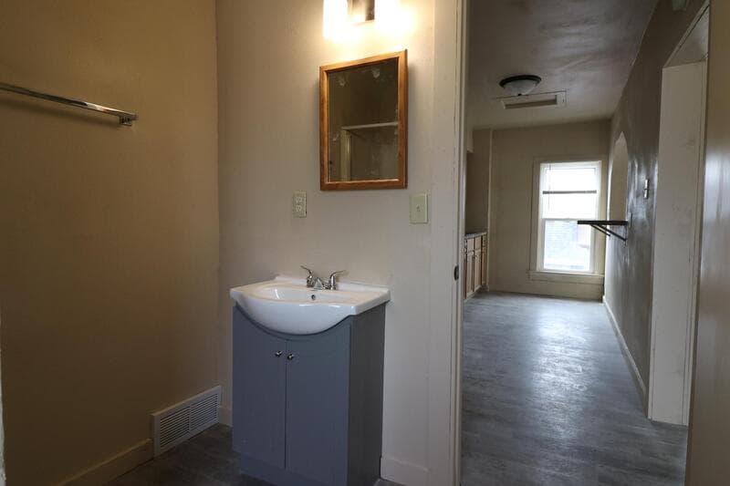 Kaukauna Condo: 423 Draper Street - 423 1/2