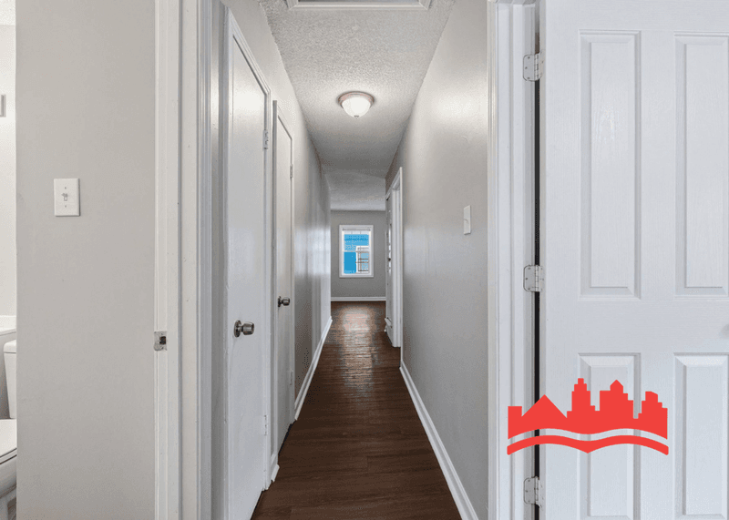 Memphis House: 630 Mohawk Ave