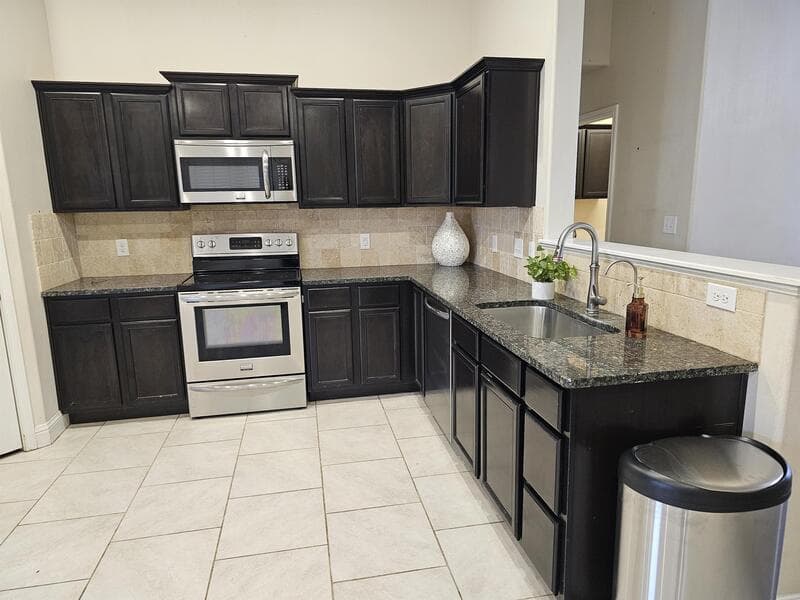 Odessa House: 806 East 93rd Street