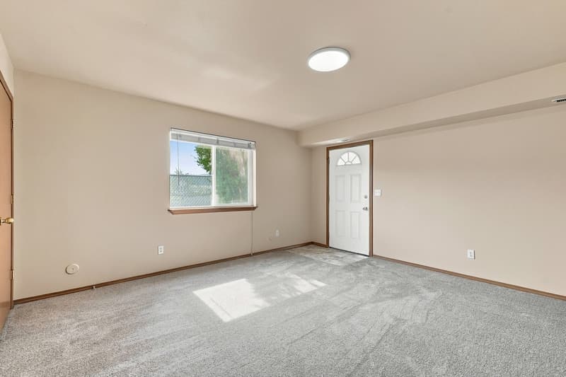 Post Falls House: 800 North Regal Court