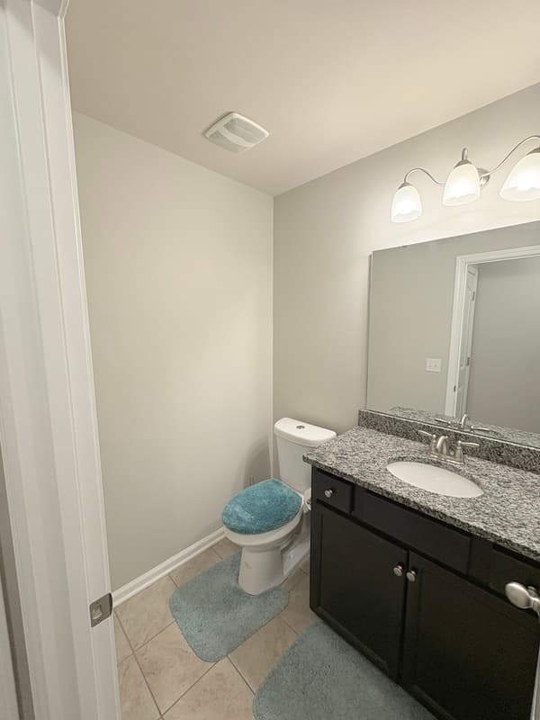 Blythewood House: 676 Scarlet Baby Dr