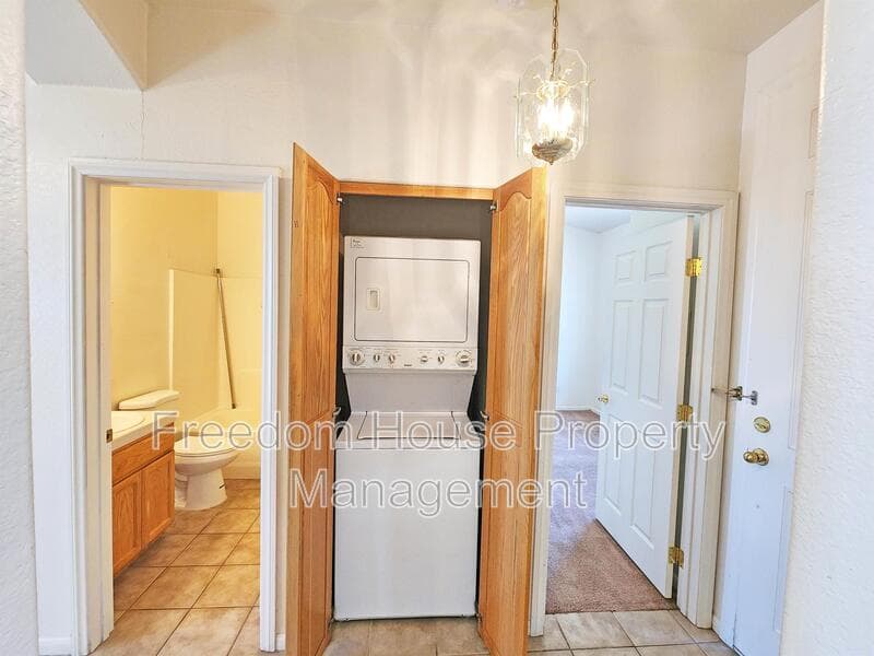 Pahrump Condo: 1120 Red Butte Street