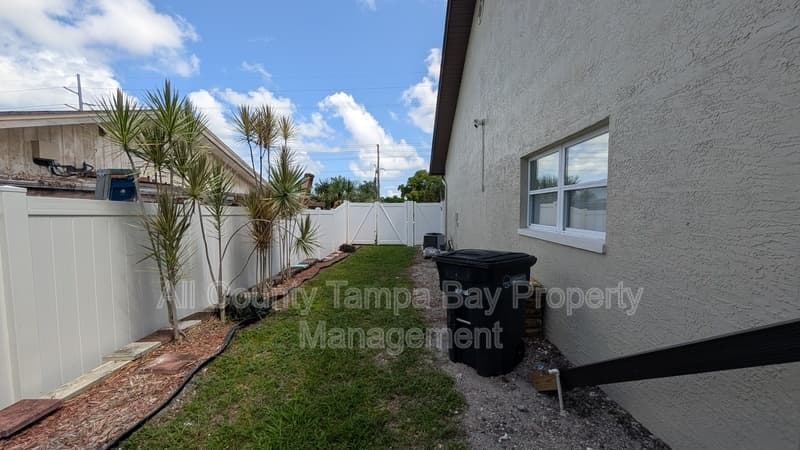 Clearwater House: 1731 Union St