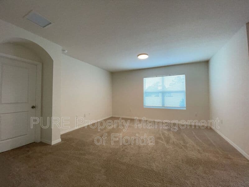 Ocala House: 4950 NE 15th Place