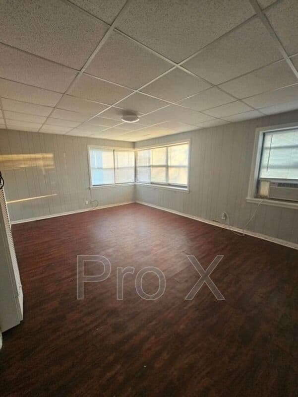 Baxter Springs House: 126 East 13th