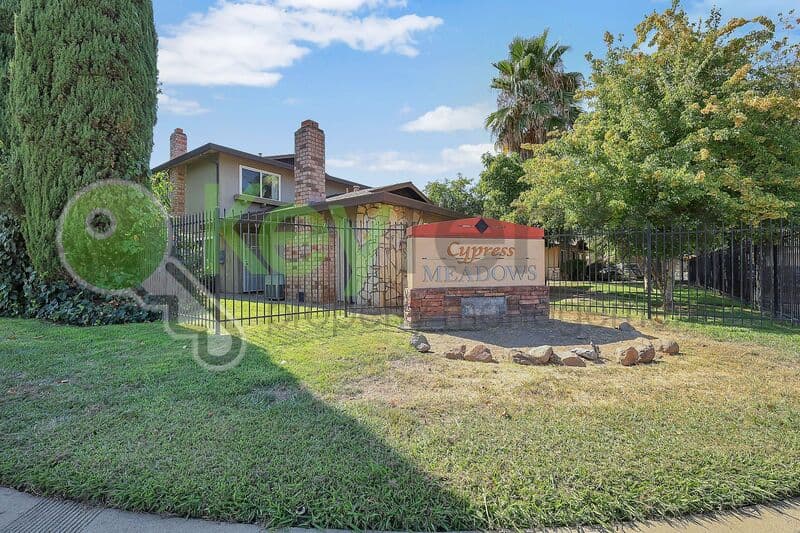 Sacramento House: 2941 Norcade Circle