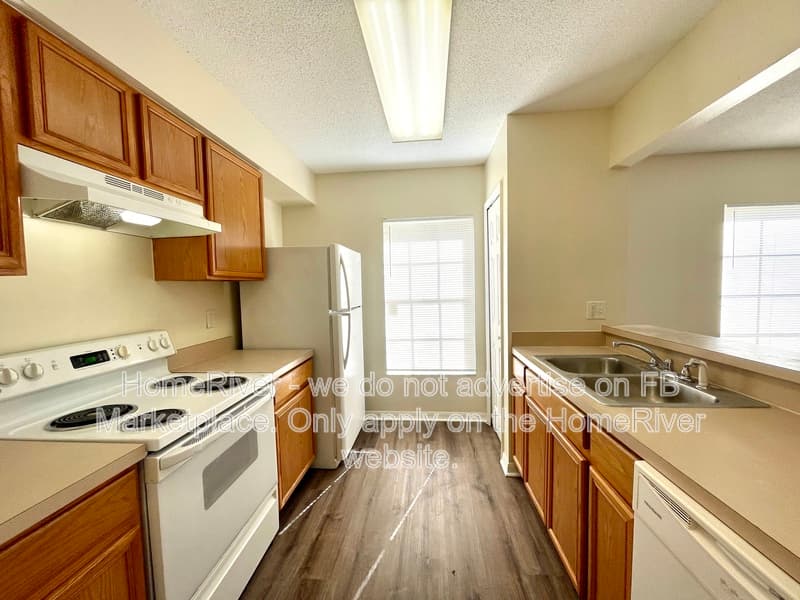 Tampa Condo: 7344 E Bank Dr