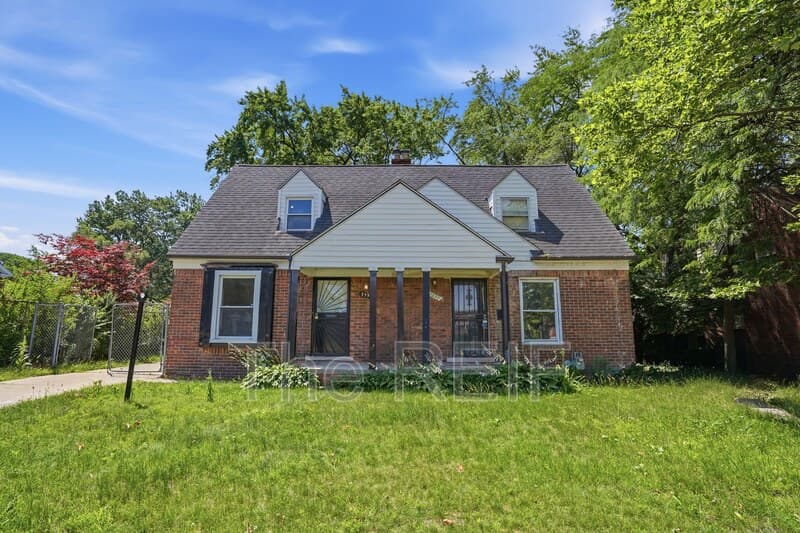 Detroit Condo: 7335 Curtis St