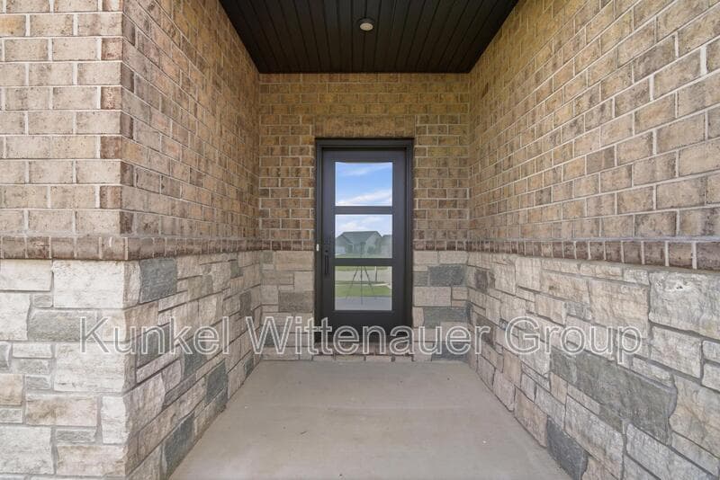 O'Fallon House: 829 Bushwood Way