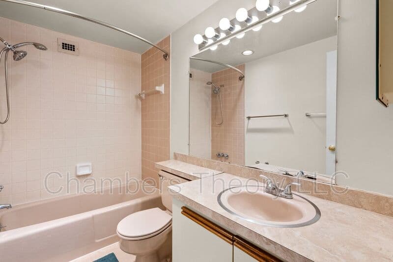 Arlington Condo: 4241 Columbia Pike