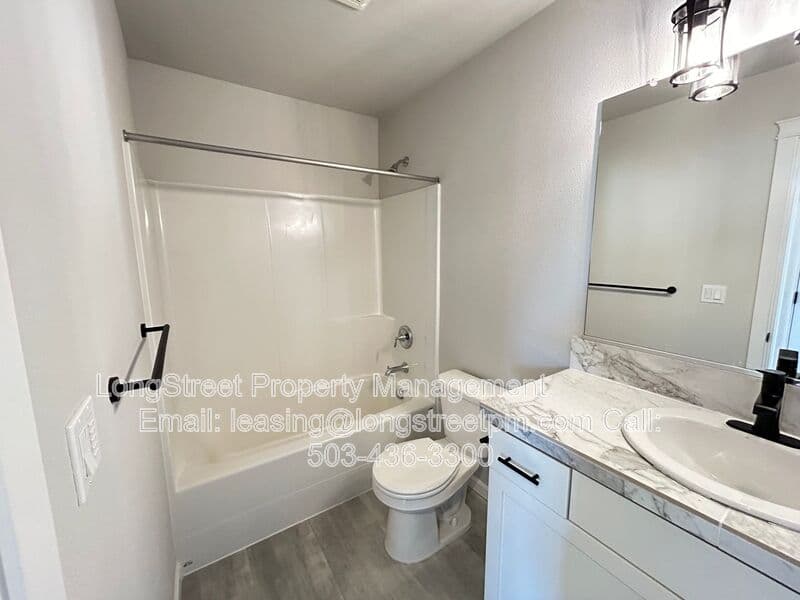 Adair Village House: 7237 SE Berg Dr
