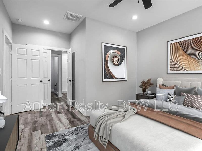 Denison House: 1104 W Elm Street