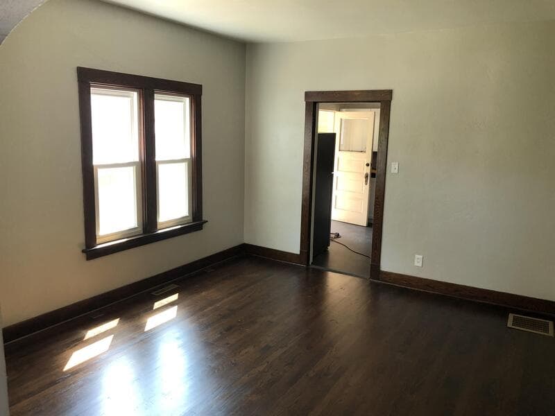 Manitowoc Condo: 722 South 22nd Street - Lower