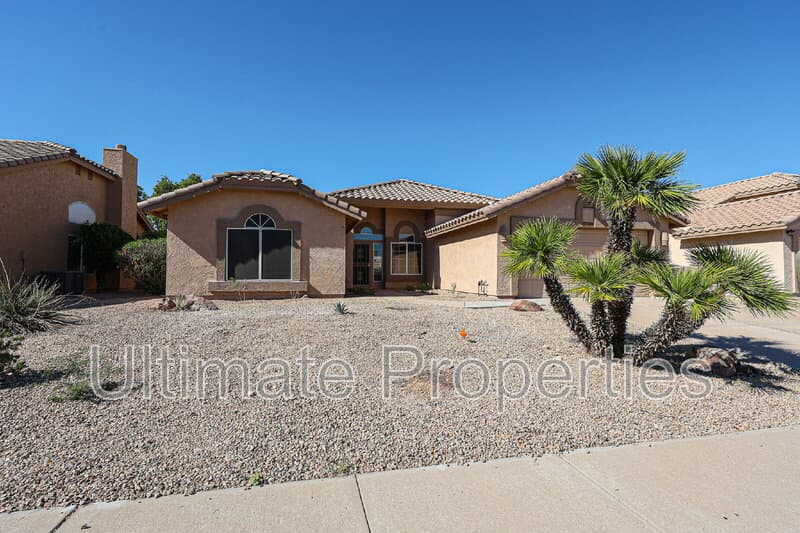 Peoria House: 8738 W Rockwood Dr