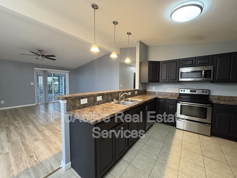 Virginia Beach House: 1021 Mineola Dr