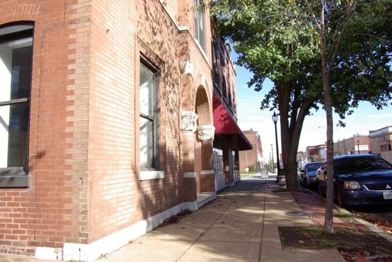 St. Louis Condo: 2905 Cherokee