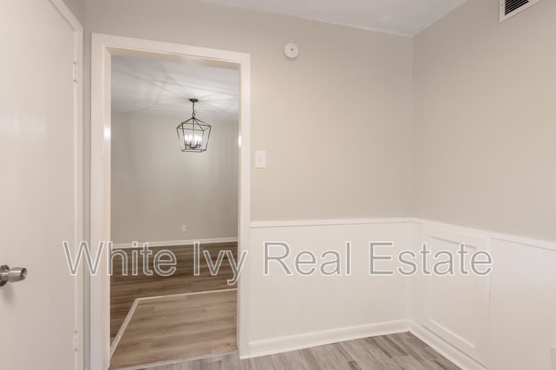 Huntsville Condo: 818 University Ave