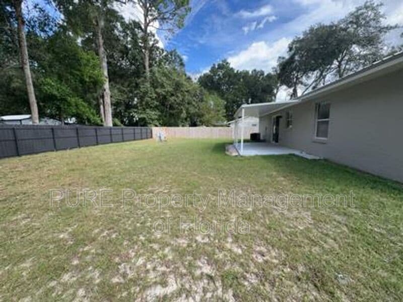 Ocala House: 7529 SW 78th Place