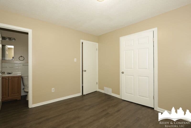 Memphis House: 3581 Kensett Dr