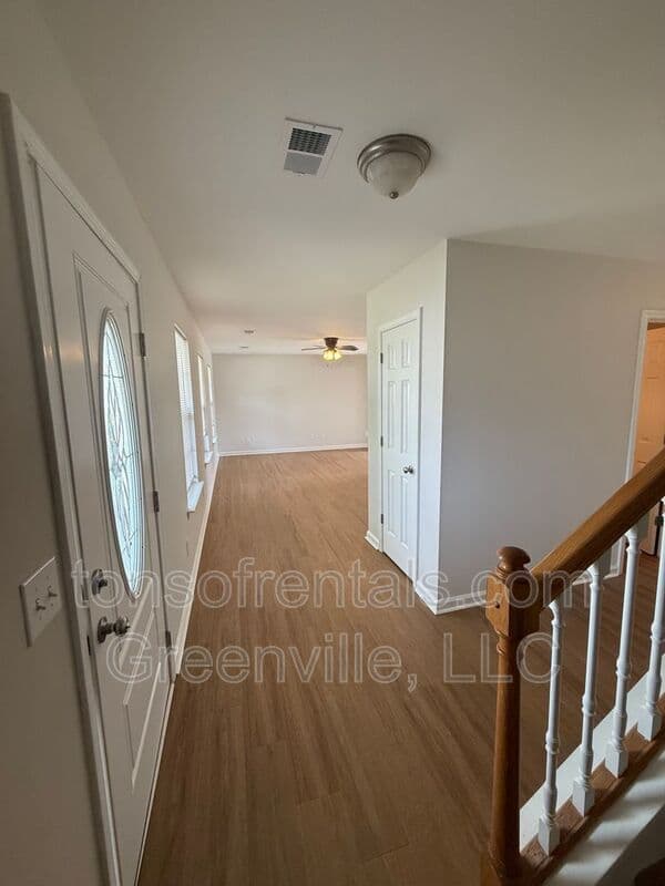 Duncan House: 151 Bellweather Drive