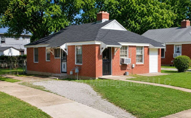 Memphis House: 820 Dallas St