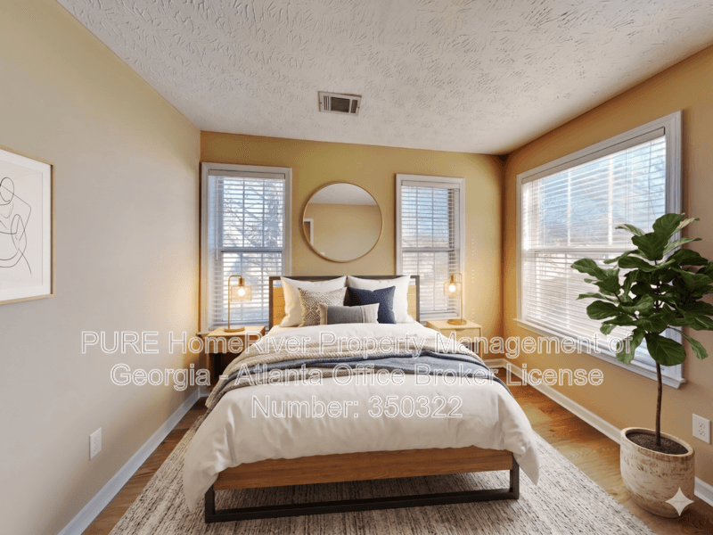 Alpharetta House: 1155 Winthrope Chase Dr