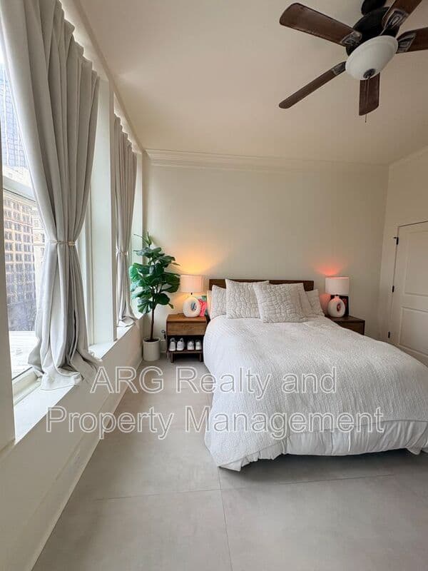 Atlanta House: 57 Forsyth St