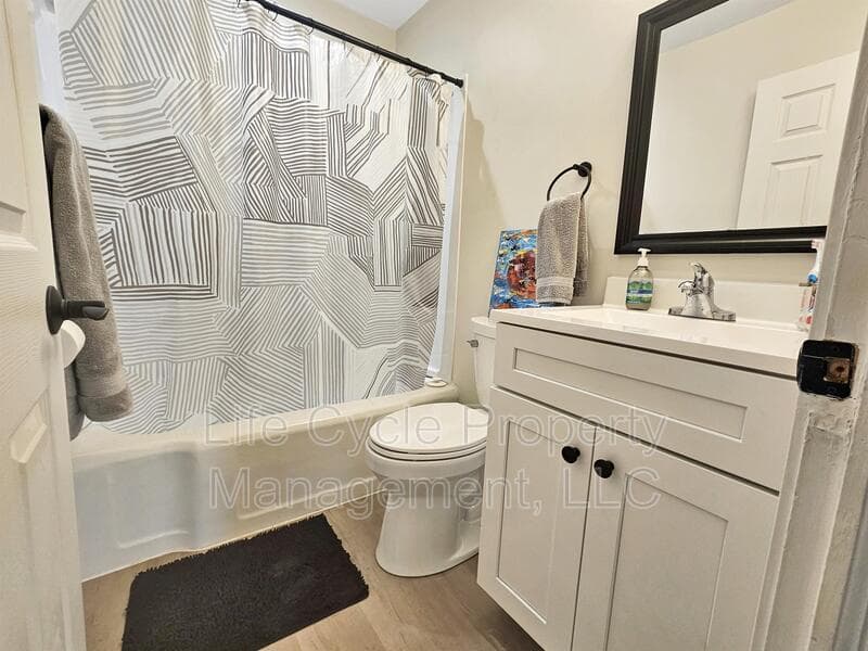 Muskegon Condo: 1852 Cedar Avenue - 1