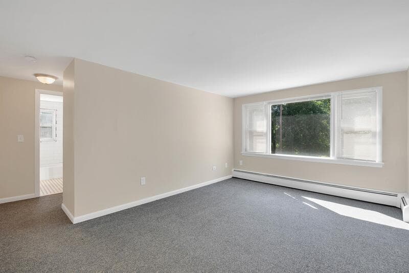 East Hartford Condo: 353 A Main Street