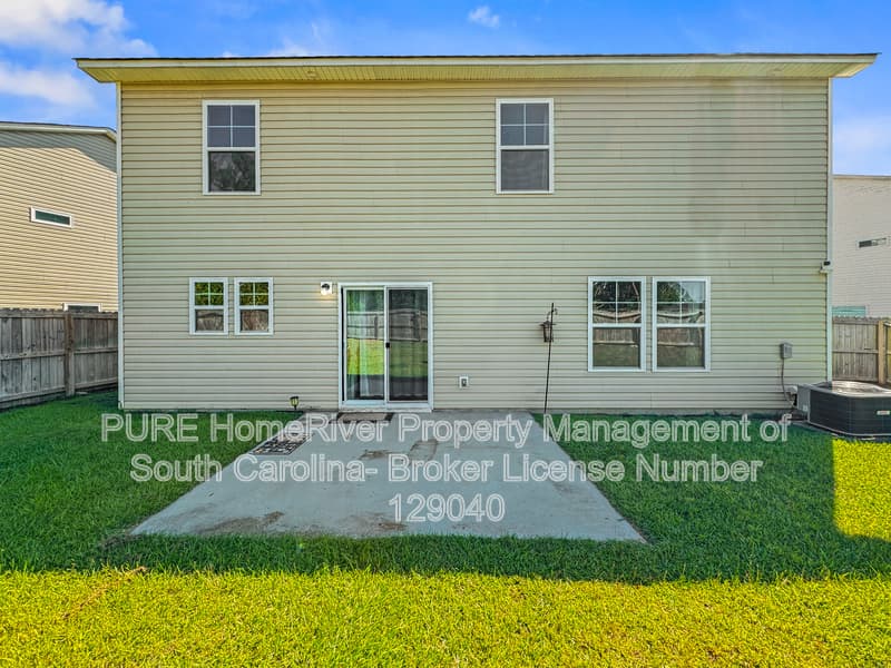 Sumter House: 1865 Ruger Dr