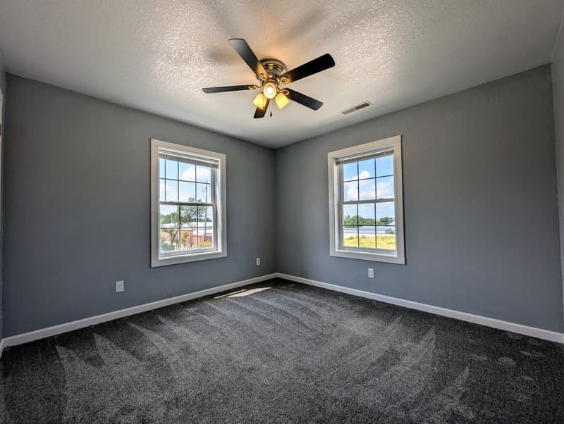 Oskaloosa Condo: 1317 B Avenue West 19