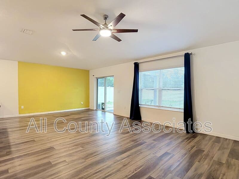 Hudson House: 12542 Achasta Blvd