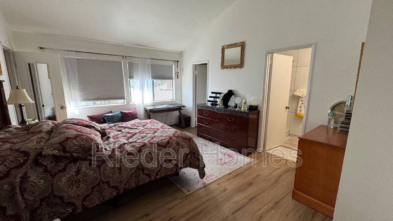 La Jolla Condo: 8273 Via Mallorca