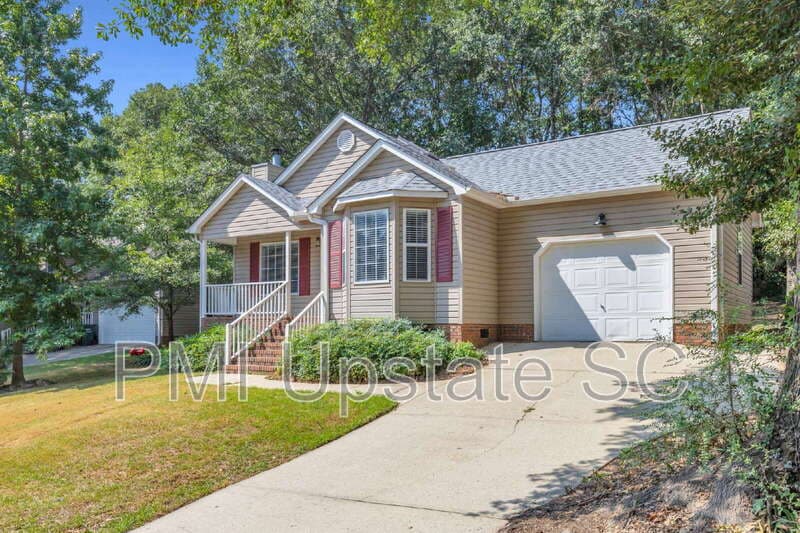 Simpsonville House: 244 Oak Valley Drive