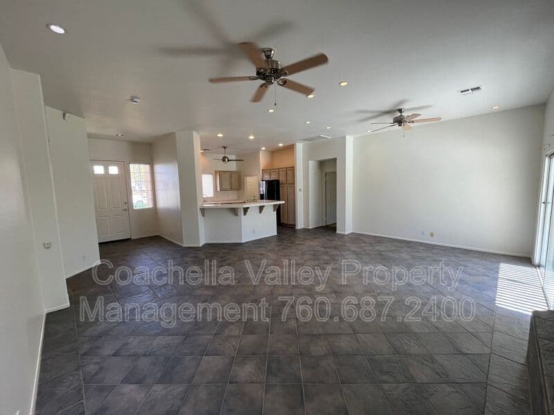Cathedral City House: 68681 Pasada Rd